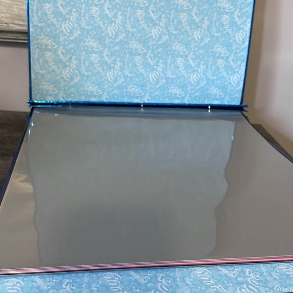 Walt Disney World Scrapbook Album - Picture 4 of 6